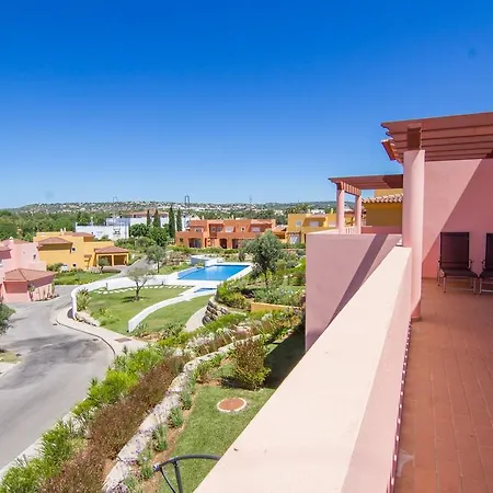 Akivillas Emerald