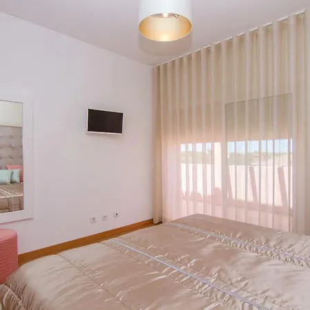 Akivillas Emerald
